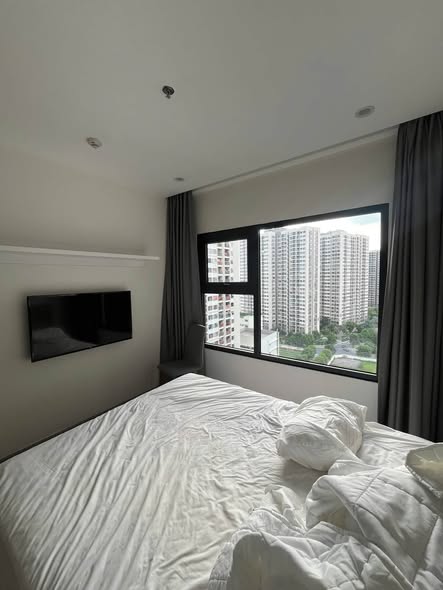 Furnished Two-Bedroom Apartment with Open View at S2, Vinhomes Ocean Park 1
