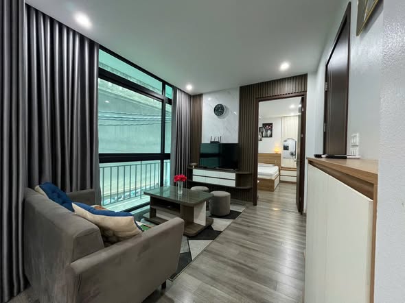 One-Bedroom Apartment on the Fourth Floor Near the Pond on Vu Mien Street