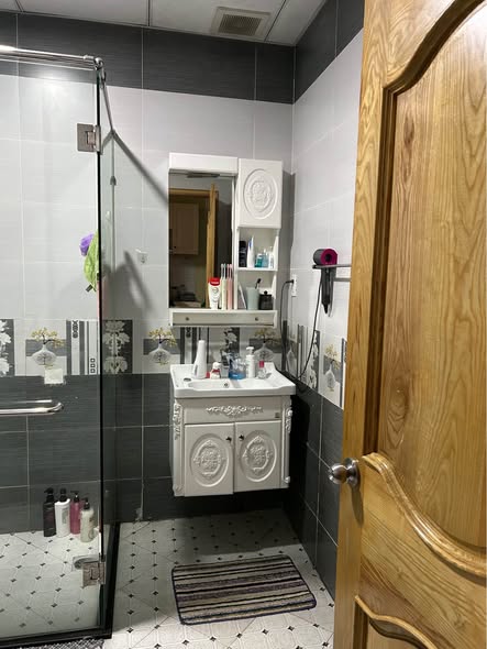 Fully Furnished Two-Bedroom Serviced Apartment with Pool and Gym at Rome Apartment
