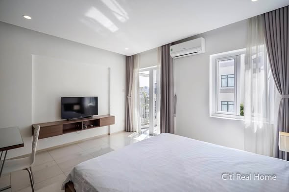Bright Fully Furnished One-Bedroom Apartment with Private Balcony on Street 64