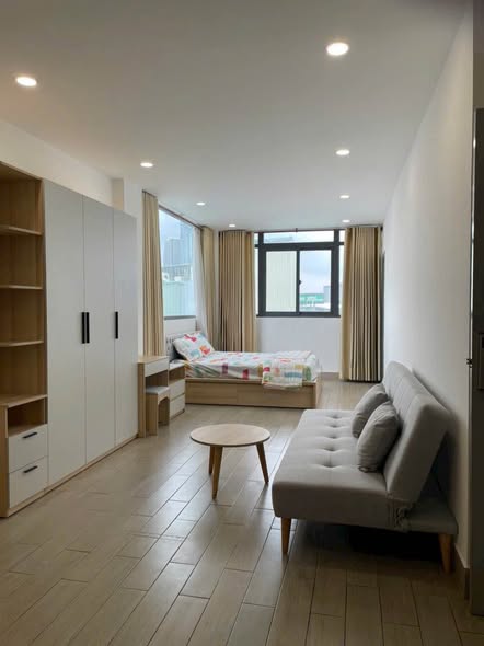 Fully Furnished Corner Studio with Saigon River and Landmark 81 View on Street 54