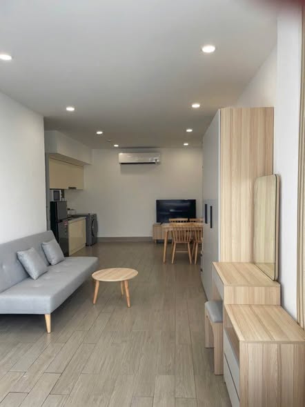 Fully Furnished Corner Studio with Saigon River and Landmark 81 View on Street 54