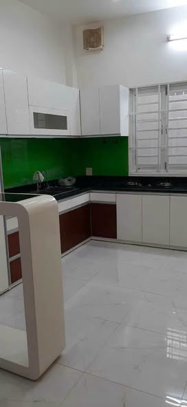 Two-Bedroom Whole House Facing a Park near My Quy Market