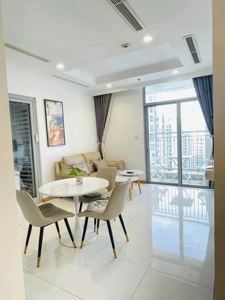 Vinhomes Central Park - 2BR Fully Furnished for Rent (L1) – 22M VND Net
