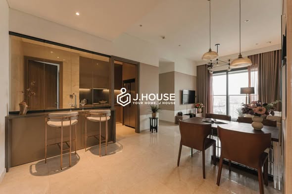 Luxury Fully Furnished Three-Bedroom Apartment on Nguyen Dinh Chieu Street