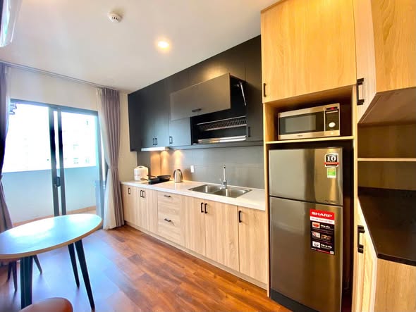 Apartment with Balcony on Ky Dong Street, District 3