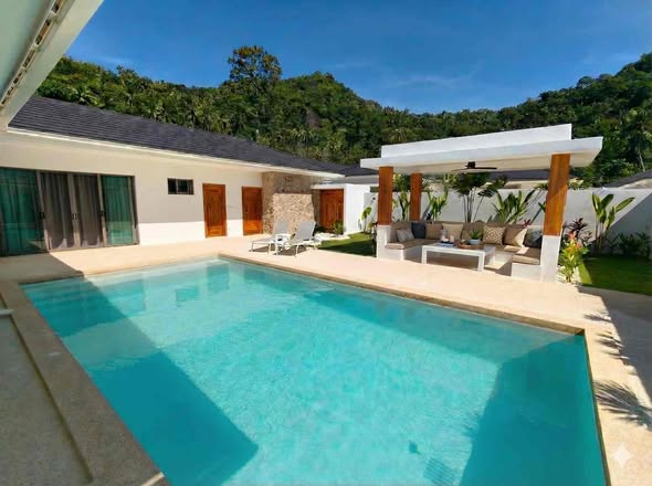 Fully Furnished One-Bedroom Beach Lodge with Rooftop Terrace in Plai Laem