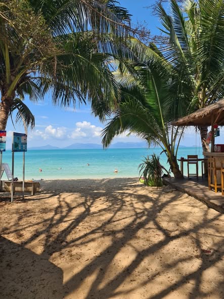 Fully Furnished One-Bedroom House near Maenam Beach