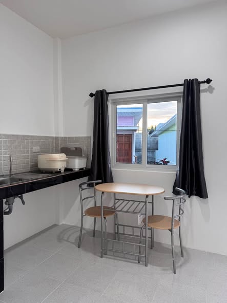 One-Bedroom House with Car and Motorbike Parking in Bangrak