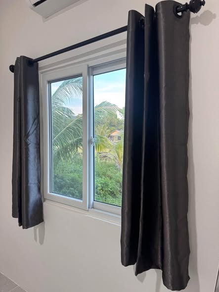 One-Bedroom House with Car and Motorbike Parking in Bangrak