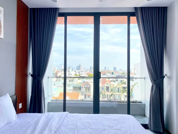 One-Bedroom Apartment with Balcony on Tran Van Du Street