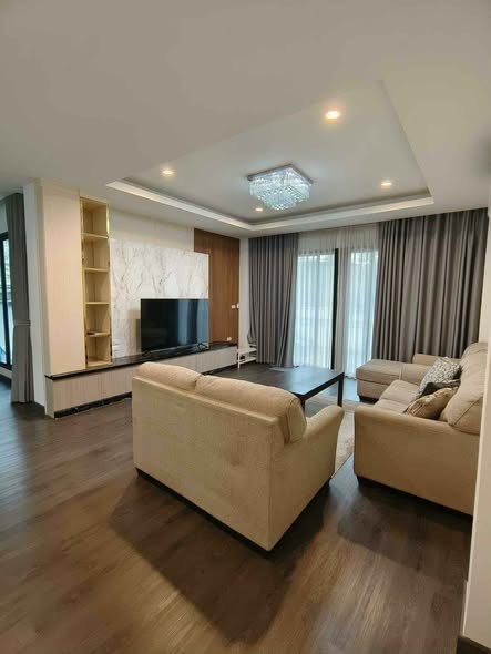 Pet-Friendly Four-Bedroom Detached House near BTS Ekkamai