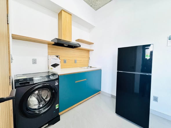 New One-Bedroom Apartment with Private Balcony on Phan Huy Thuc Street