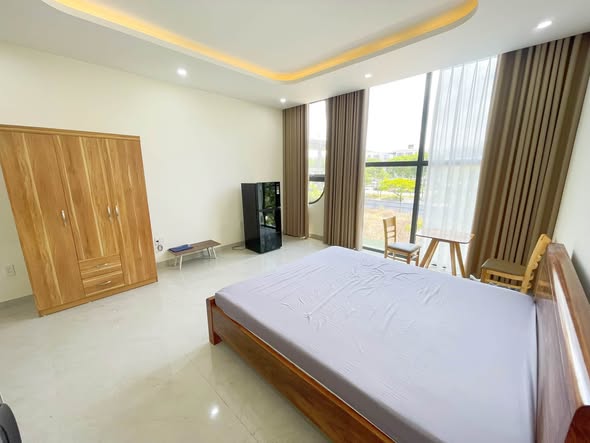 Brand-New Fully Furnished Studio near Nguyen Sinh Sac Street