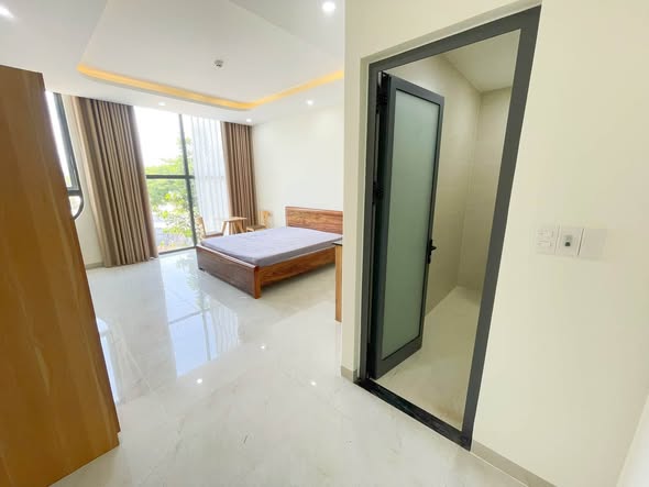 Brand-New Fully Furnished Studio near Nguyen Sinh Sac Street