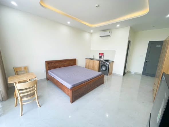 Brand-New Fully Furnished Studio near Nguyen Sinh Sac Street