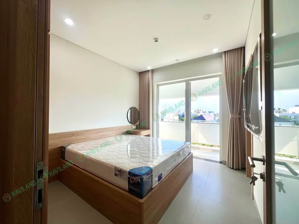 Brand-New Fully Furnished One-Bedroom Apartment in Hoa Xuan