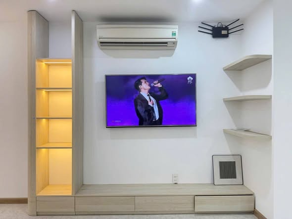 Modern Fully Furnished Two-Bedroom Apartment near My Khe Beach