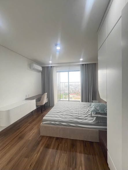 Fully Furnished Two-Bedroom Apartment at The Minato Residence CT1