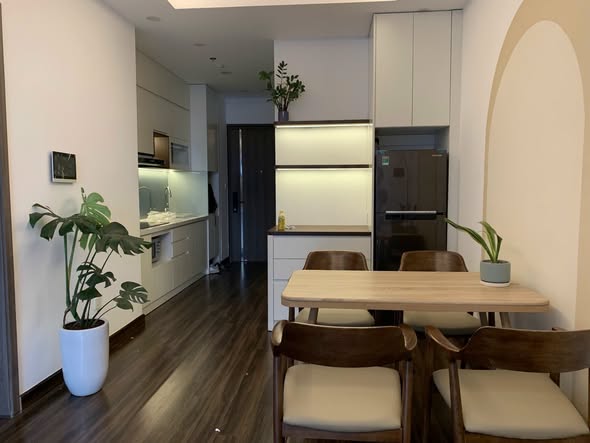 Cozy Two-Bedroom Apartment at Hoang Huy Commerce