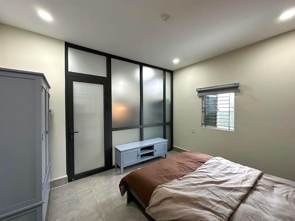 One-Bedroom Serviced Apartment in Cai Khe near Ninh Kieu Wharf