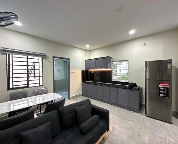 One-Bedroom Serviced Apartment in Cai Khe near Ninh Kieu Wharf