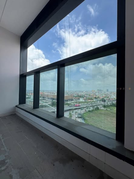 Diamond Crown 2BR Apartment for Rent