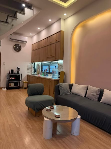 2 BR House near Dragon Bridge