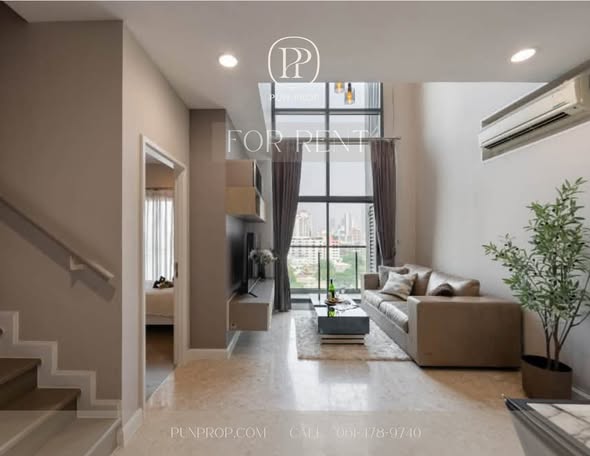 Duplex 2-Bedroom Condo at The Crest Sukhumvit 34 near BTS Thong Lo