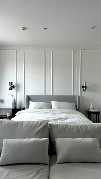 Bright High-Floor 1-Bedroom Condo at IDEO MOBI Rangnam near BTS Victory Monument