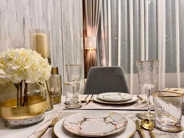 High-Floor 1-Bedroom Condo at Knightsbridge Prime Sathorn with River View