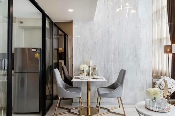 High-Floor 1-Bedroom Condo at Knightsbridge Prime Sathorn with River View