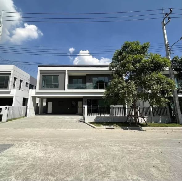 🏡 For Rent – For Sale | Centro Bangna | Luxury Detached House near Mega Bangna &amp; International Schools | Move-in Ready