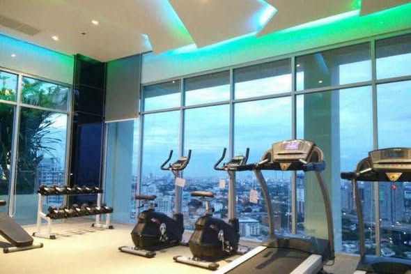 Fully Furnished High-Floor 1-Bedroom Condo at Aspire Sukhumvit 48