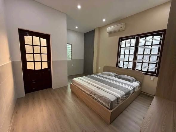 Fully Furnished 2-Story House Near My Khe