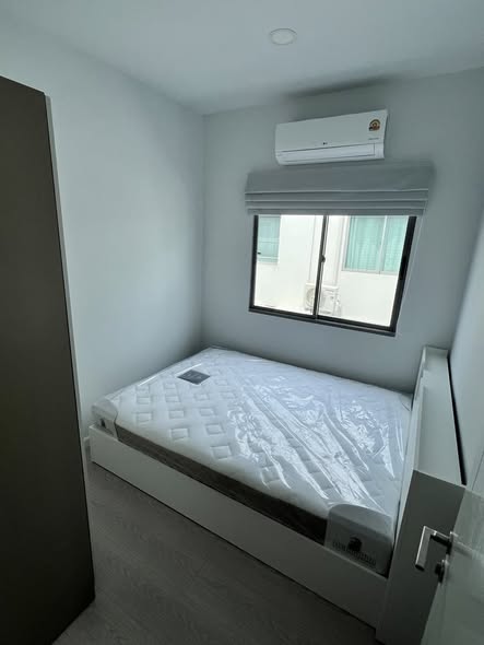 Brand-New 3-Bedroom Corner Townhome at The Metro Chaengwattana near SISB Nonthaburi