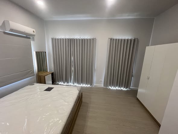 Brand-New 3-Bedroom Corner Townhome at The Metro Chaengwattana near SISB Nonthaburi