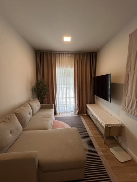 High-Floor River View 2-Bed Condo at Manor Sanambinnam