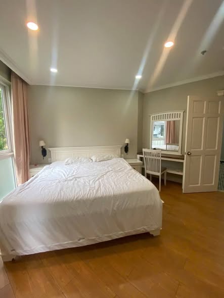 European-Style 2-Bedroom Apartment with Pool and Gym in Thao Dien