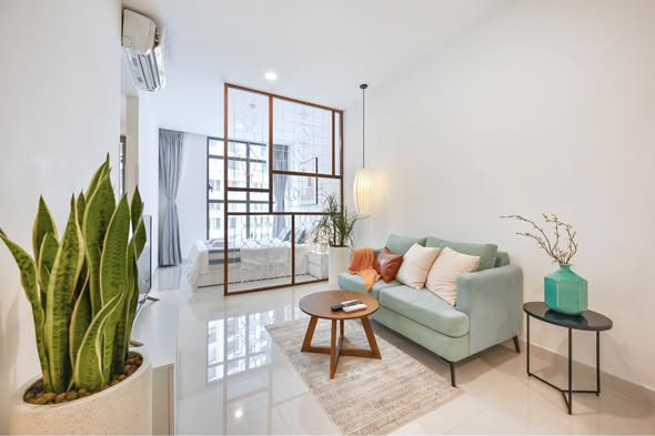 Fully Furnished 1-Bedroom at Saigon Royal