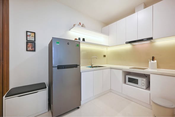 Fully Furnished 1-Bedroom at Saigon Royal