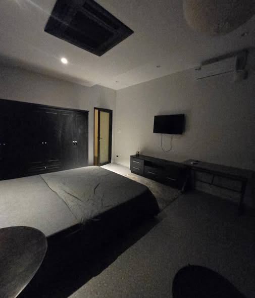 Modern Minimal 1-Bedroom Apartment with Balcony on Ta Quang Buu Street