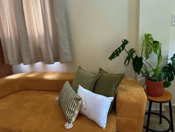 Pet-Friendly 1-Bedroom Apartment with Private Balcony in Binh Thanh