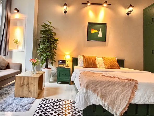 Brand-New Fully Furnished 1-Bedroom Apartment with Private Balcony in Me Linh Area
