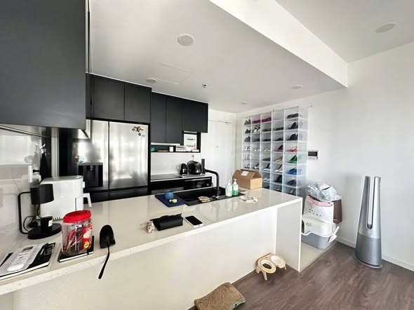 Fully Furnished 2-Bedroom Apartment at Masteri Thao Dien