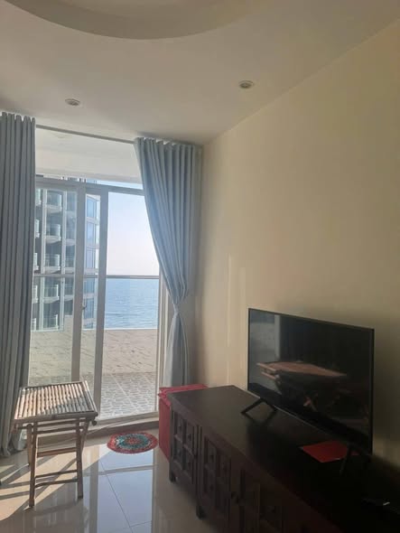 Fully Furnished 1-Bedroom Sea View Apartment at Thuy Tien Condominium