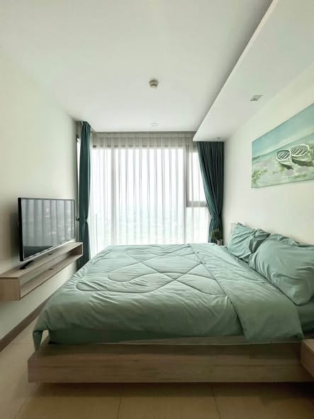 Fully Furnished 1-Bedroom Apartment at The Riviera Jomtien