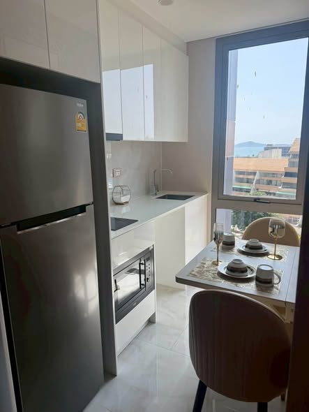 Fully Furnished 1-Bedroom Apartment at Copacabana Beach Jomtien