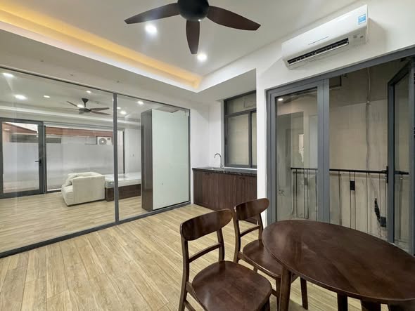 Spacious Fully Furnished 2-Bedroom Apartment on Dong Da Street