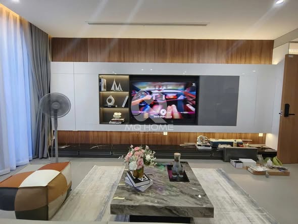 Sam Tower Han River View 2BR Apartment